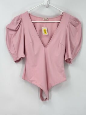 NWT FP Intimately free people Women  Pink V-Neck Puff Sleeve Bodysuit New plunge